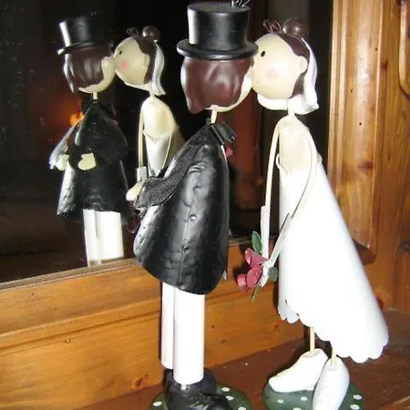 Laubacher Wald בית הארחה 3*