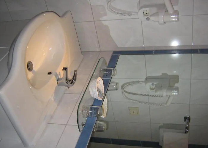 招待所 盖斯托斯乐巴克沃尔德酒店 3*