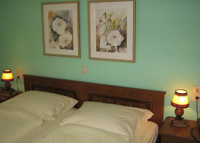 招待所 盖斯托斯乐巴克沃尔德酒店 Laubach (Giessen)