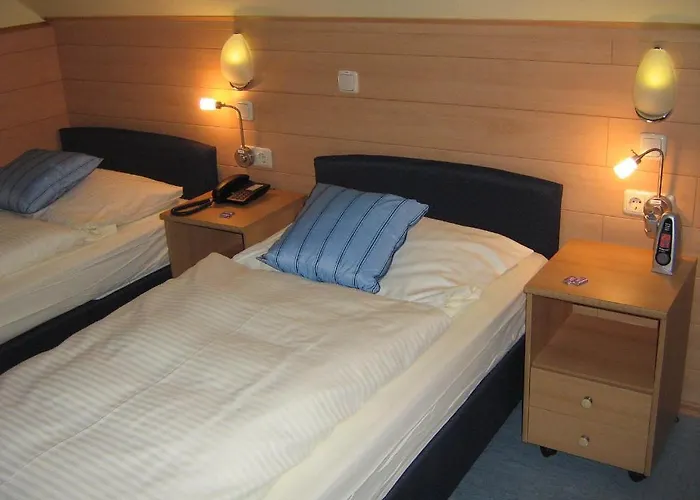 招待所 盖斯托斯乐巴克沃尔德酒店 3*